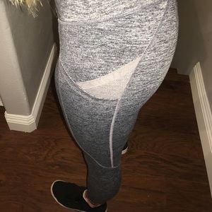 Grey active leggings w pockets
